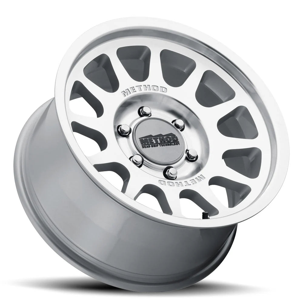 4 Llantas Method MR703 BeadGrip Machined (17x9" 6x139,7)