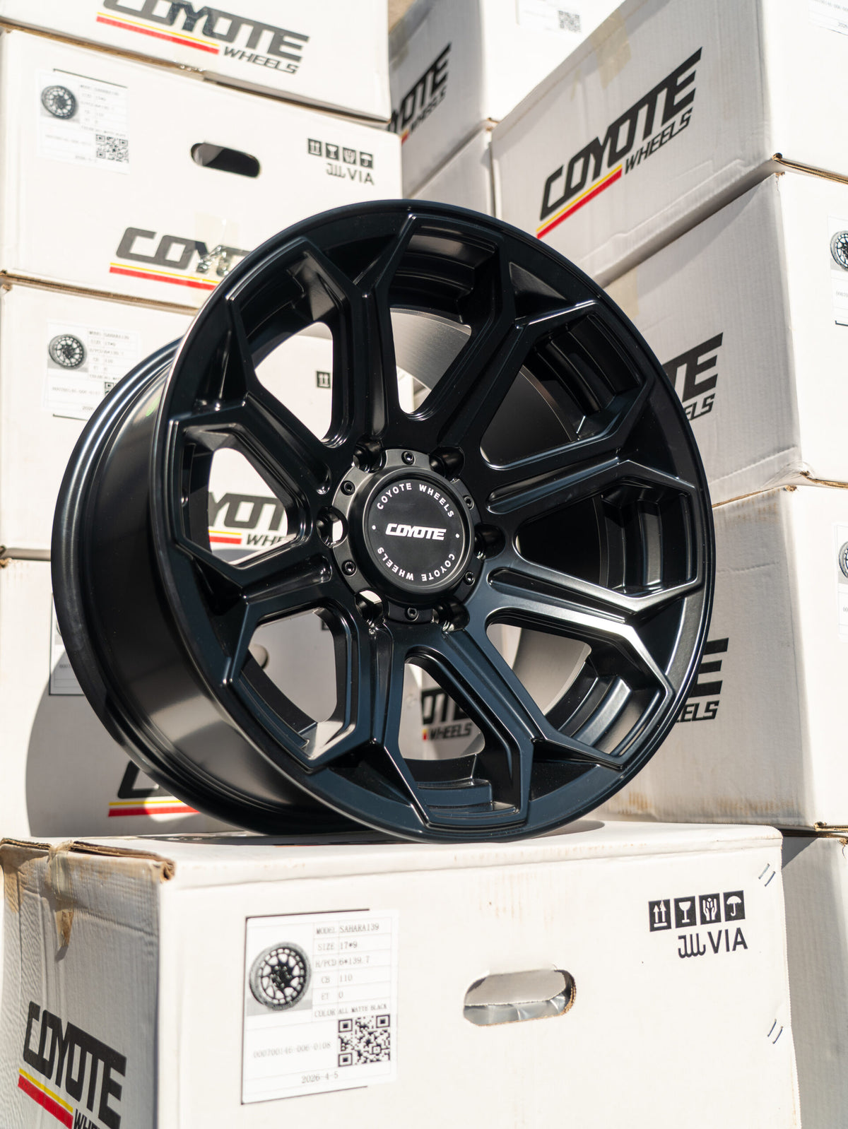 4 Llantas Coyote Wheels URUS (Aro 17×9 6×139) Offset 0