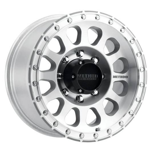 4 Llantas Method MR315 Machined (17x9 8x165)