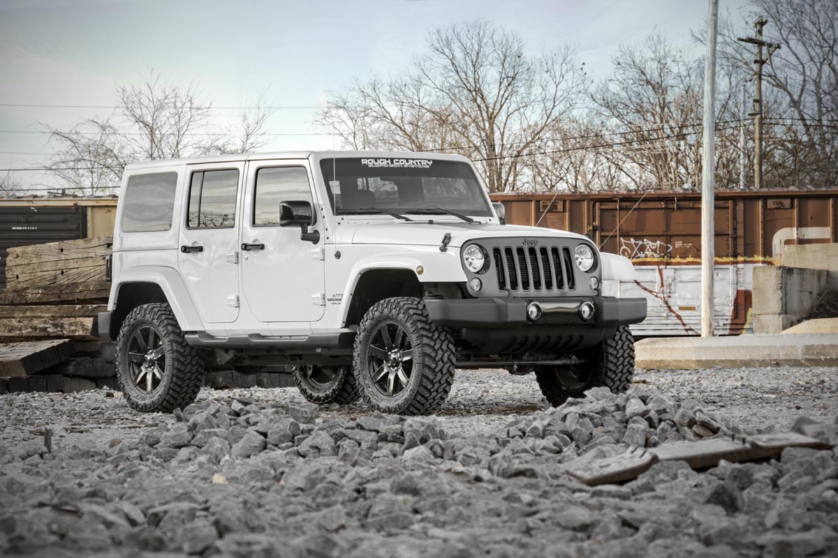 Kit de Suspensión 2.5" Jeep JK (07-18) - Rough Country M1