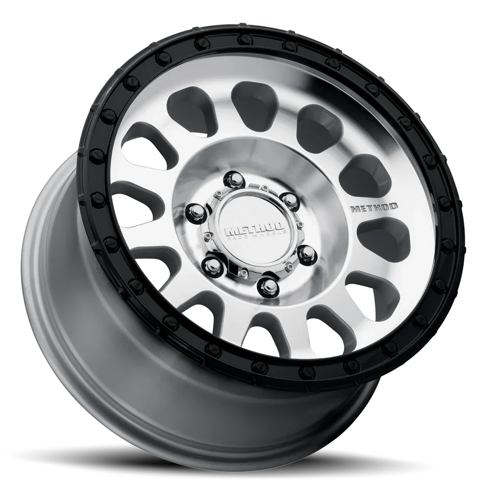 4 Llantas Method MR315 Machined & Gloss Black Lip (17x8.5 6x135)